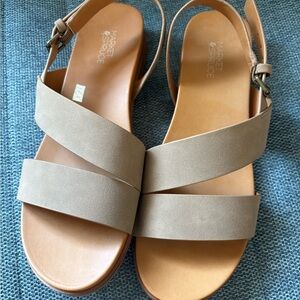 Market & Spruce Tan Sandals with Modern Design